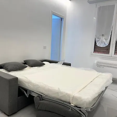 Aurora Luxury In The Center Of 아파트 *