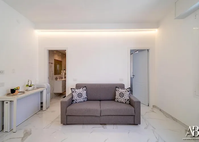 Daire Aurora Luxury In The Center Of Sanremo