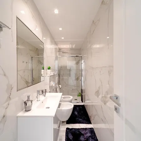 Daire Aurora Luxury In The Center Of Sanremo